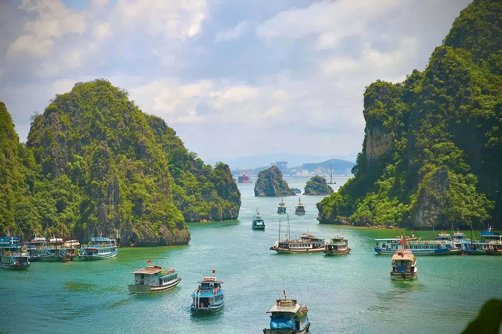 Ha Long Bay